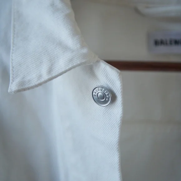 Balenciaga White Denim Jacket Size 38 (M) Logo Buttons andEmbroidery 2018